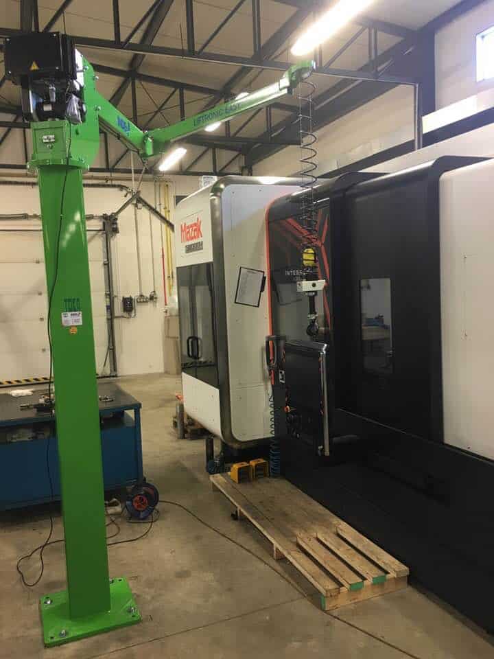 Stebrni manipulatorji INDEVA - Industrijska oprema